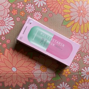 Vita Works Multivitamin Skincare Mask - Pink and Green